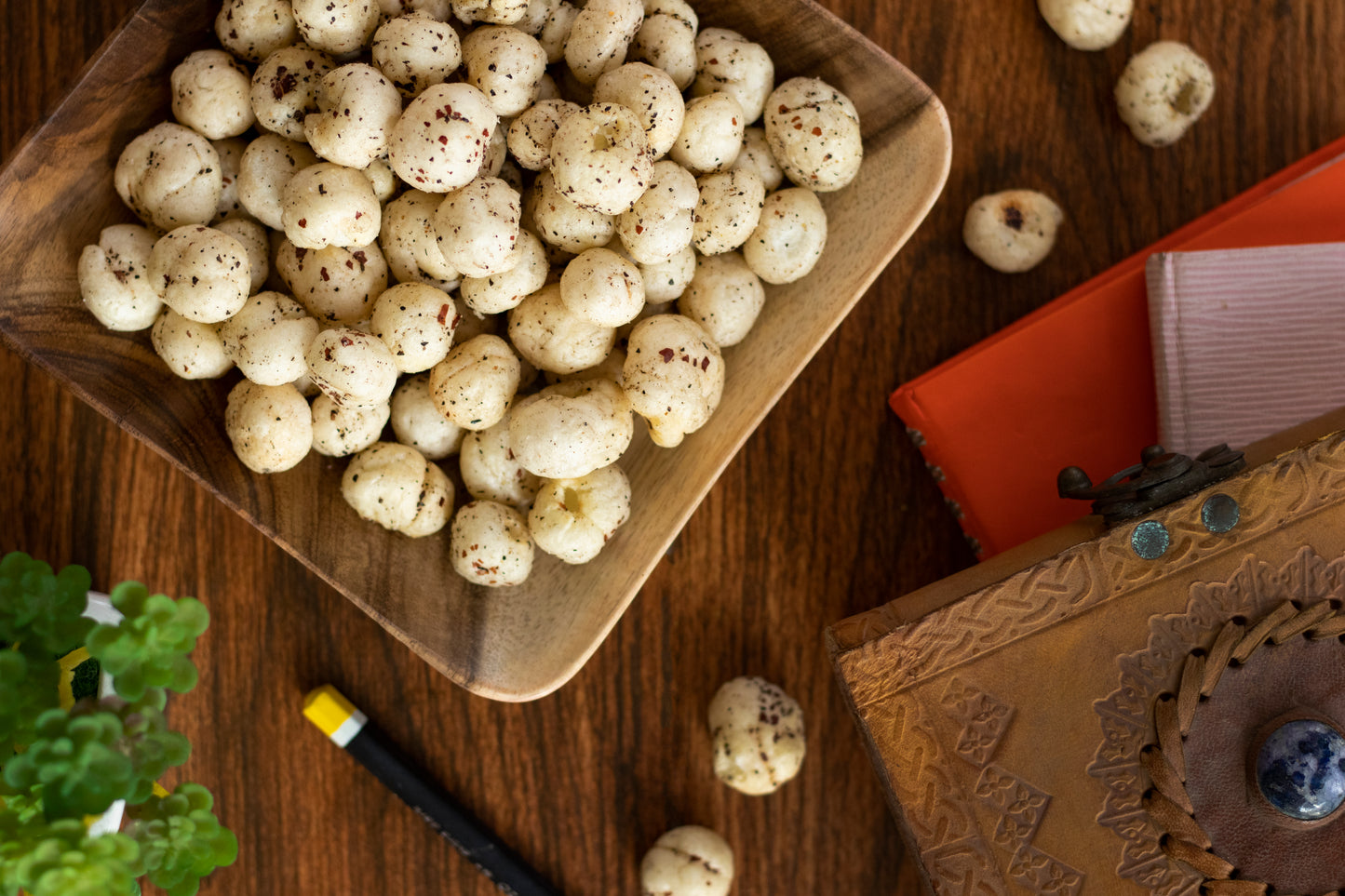 Salt N Pepper Makhana